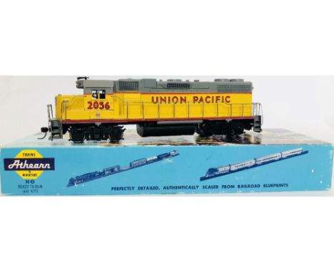 Athearn HO Scale EMD GP 38-2 Union Pacific Livery Diesel Loco Boxed