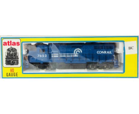 Atlas HO Scale EMD GP 38-2 Conrail Livery Diesel Locomotive Boxed