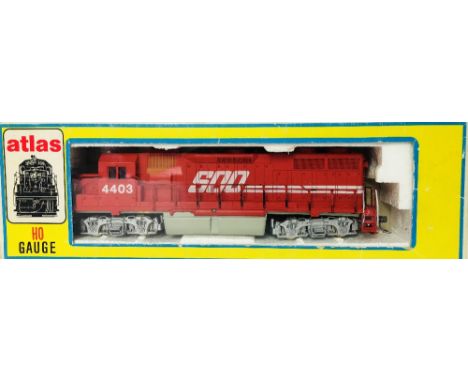 Atlas HO Scale General Motors GP 38-2 SOO Line Diesel Locomotive Boxed