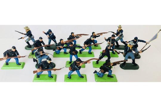 deetail toy soldiers 1971
