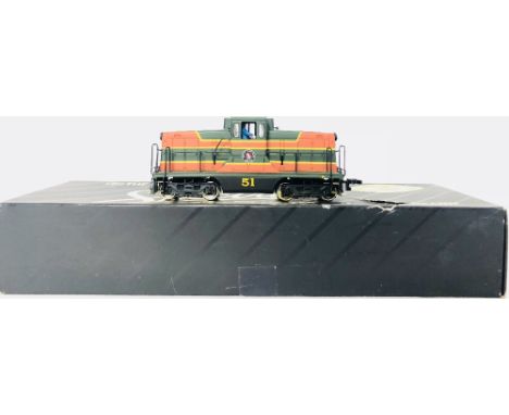 Spectrum HO Scale GE 44 Ton Switcher Great Northern Livery Diesel Locomotive Boxed