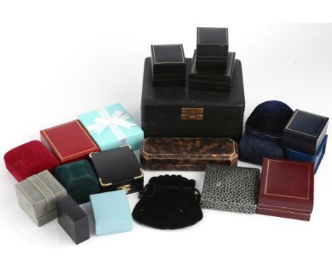 Empty jewellery boxes, including a green velvet box, a larger black box 14.5 x12cm, a square black ring box amongst others. C