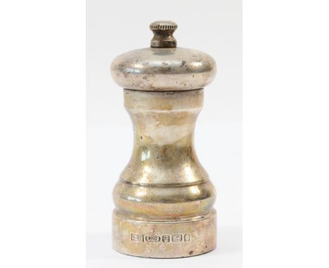 A 925 silver pepper grinder, Birmingham 2002, by A J Poole, 11cm.