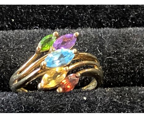 A 9ct gold ring set with semi precious stones total weight 3.38g 