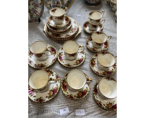 A selection of Royal Albert Old Country Roses including teacups, saucers and plates, 28 pieces 
