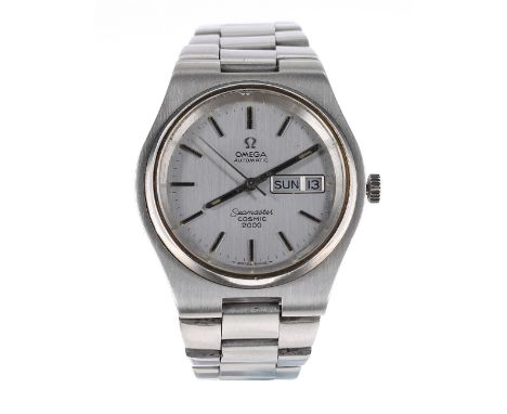 Omega Seamaster Cosmic 2000 automatic stainless steel gentleman's bracelet watch, circular silvered dial with applied baton m