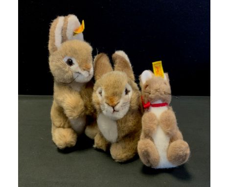 Toys and Juvenilia - A group of three Steiff Bunnies, reg numbers: 2977/20, 1502/15, 2974/16(3) 