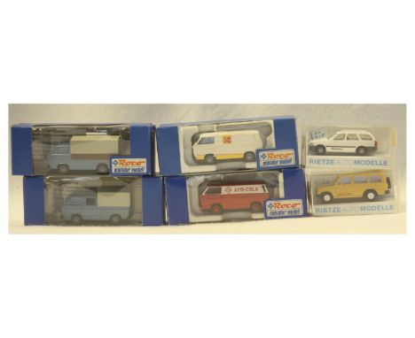 H0 Vehicles, 1x Roco 1420 VW T2 double cab pickup with canopy, steel blue body light grey canopy, 1x Roco 1421 VW T2 pickup w