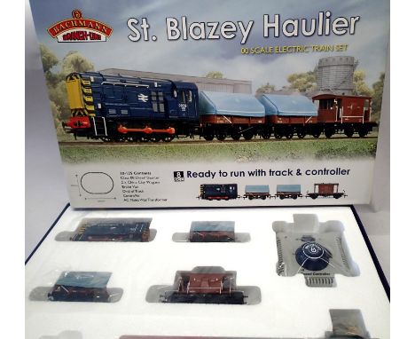 Bachmann St Blazey Haulier set, class 08, x2 china clay and brake van, track, controller etc. P&amp;P Group 1 (£14+VAT for th