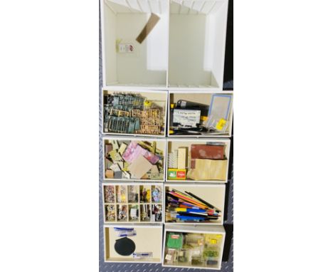 Lot of Assorted N Gauge Accessories - See Picture  P&amp;P Group 1 (£14+VAT for the first lot and £1+VAT for subsequent lots)