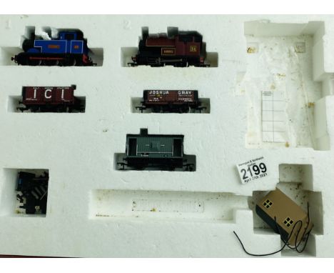 2x Bachmann OO Gauge Tank Locos &amp; 3x Wagons  P&amp;P Group 1 (£14+VAT for the first lot and £1+VAT for subsequent lots) 