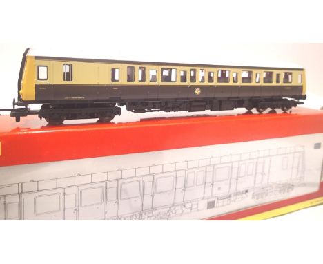Hornby R2644 class 121 driving motor brake, W55020 choc/cream, very near mint condition, boxed. P&amp;P Group 1 (£14+VAT for 