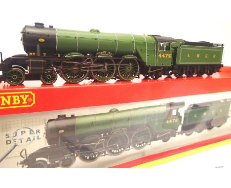 Hornby R2549 class A1 Flying Fox LNER green 4475 in very near mint condition, boxed. P&amp;P Group 1 (£14+VAT for the first l