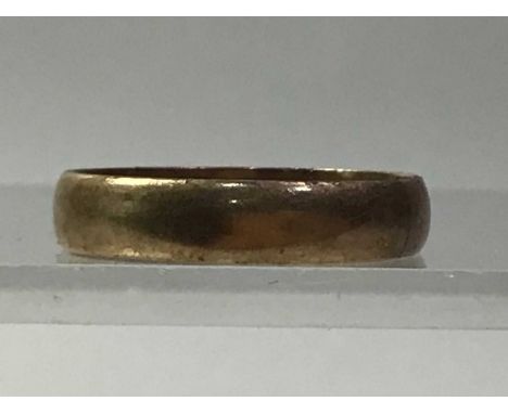 NINE CARAT GOLD BAR BROOCH, AND A NINE CARAT GOLD RING AMENDMENT - the weight is 4g not 7gboth stampedQty: 4g