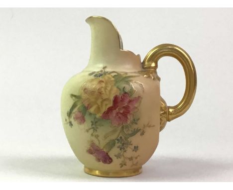 ROYAL WORCESTER CREAM JUG, AND OTHER CERAMICS  including a bottle vase and other mixed ceramicscream jug 11cm high