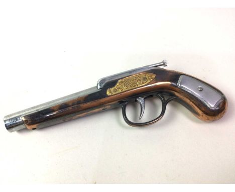 NOVELTY LIGHTER MODELLED IN THE FORM OF A PISTOL, ALONG WITH FURTHER ITEMS comprising a pair of Smith &amp; Wesson handcuffs,