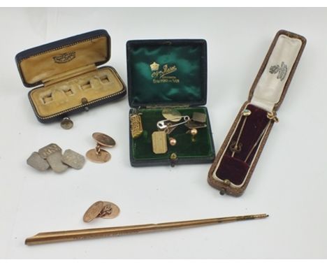 A PAIR OF ROSE GOLD 9CT OVAL CHAIN LINK CUFFLINKS (monogrammed), in vendor's case, together with a 9CT GOLD FOB in the form o