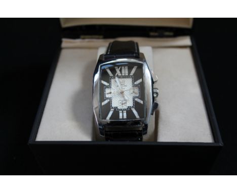 REPLICA BREITLING WATCH - a replica Flying B Breitling watch for Bentley No.1, reading 'certified chronometer manufactured in