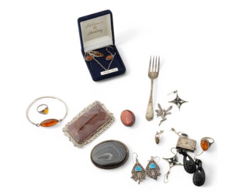 Silver jewellery, including Baltic amber rings, bracelet, earrings and pendant necklaces, banded agate brooch, envelope charm