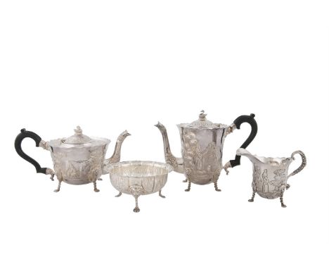 A THREE-PIECE IRISH SILVER TEA AND COFFEE SERVICE, Dublin 1969, mark of Royal Irish Silver Co., comprising teapot, coffee pot
