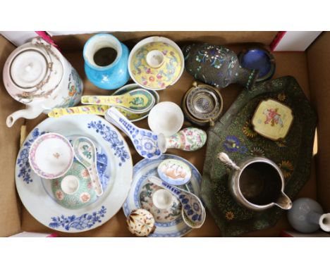 A quantity of mixed Chinese ceramics, cloisonne and enamel wares