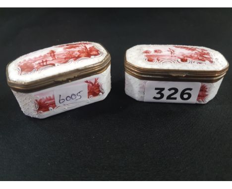 PAIR OF EARLY VICTORIAN PILL/PATCH BOXES