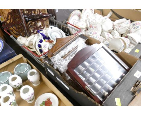 Two boxes of decorative plates, resin cherubs, fretwork wooden shelf, two wooden display stands of collectible thimbles