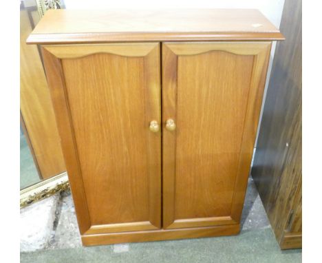 Veneered freestanding cupboard/bookcase