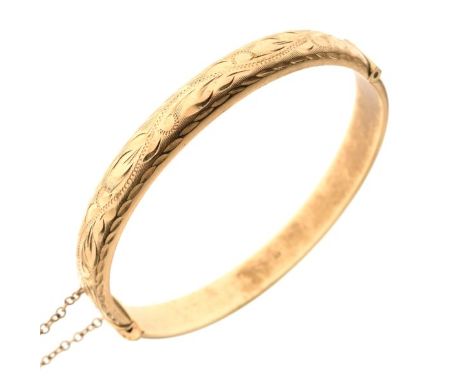 9ct gold snap bangle, 10g gross approx   Condition: 
