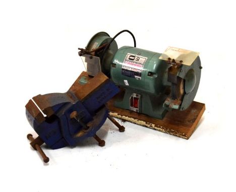 Tools - Heavy Duty 6" Bench Grinder, together with a cast iron bench vice (2)   Condition: 