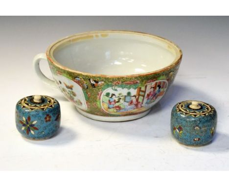 19th Century Chinese Canton Famille Rose porcelain bowl with single handle, 26.5cm diameter x 12cm high, together with a pair