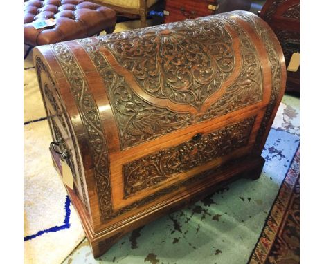 TRUNK, matching previous lot. (with faults)