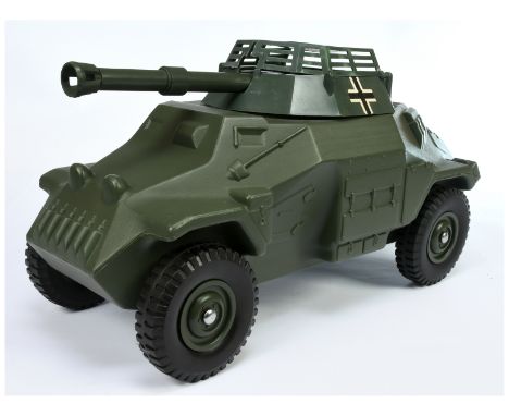 Palitoy Action Man vintage German Armoured Car (1 of the turret clips is missing and some visible wear to the hatch cages), F