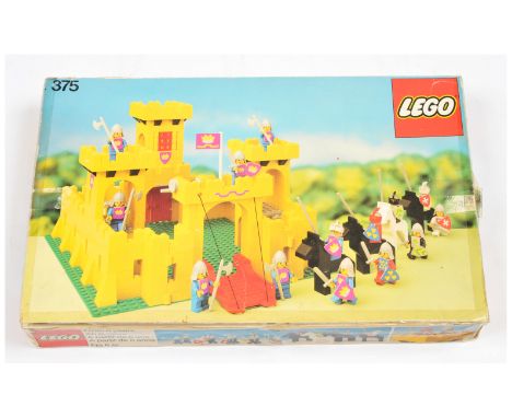 Lego 375 Classic Knights Yellow Castle - Rare early item from the Knights/Castle Series includes mini figures, part instructi