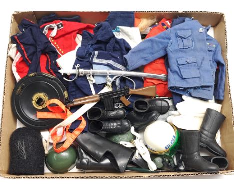 Palitoy Action Man vintage loose clothing/accessories to include guns, various part outfits, helmets/hats, boots, plus others