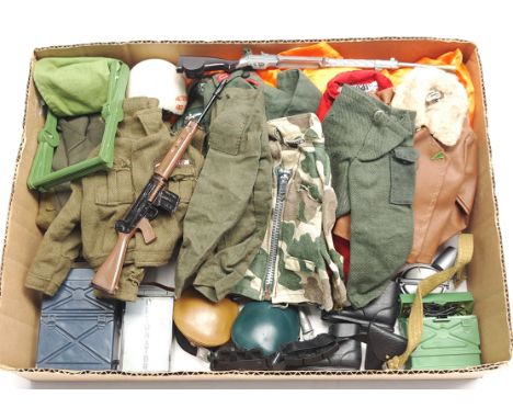 Palitoy Action Man vintage loose clothing/accessories to include guns, various part outfits, helmets/hats plus others - see p