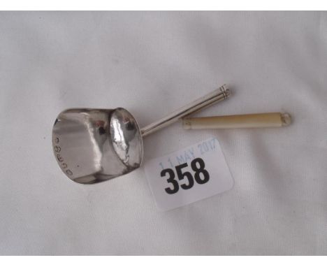 A caddy scoop with mop handle Birm 1794  by IT   
