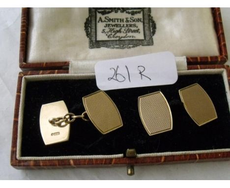 A boxed pair 9ct engine turned cuff links 7g    