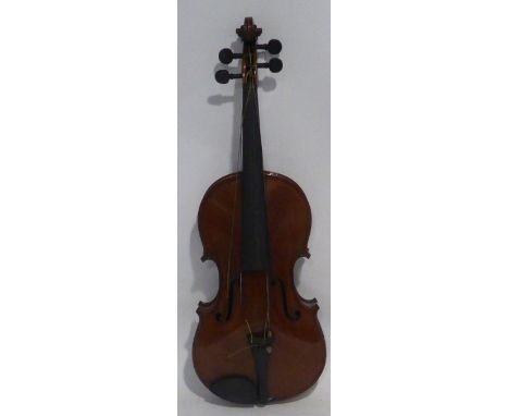 EARLY TWENTIETH CENTURY VIOLA, LABELLED 'ANTONIO MARTELLO-FAUBOURD, SAINT MARTIN, PARIS 1903, having 14 1/2" two piece back, 