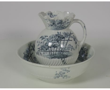 A late Victorian blue and white Basin and Ewer, decorated with flowers etc. (2)

Provenance: Ardfort House, Thurles, Co. Tipp