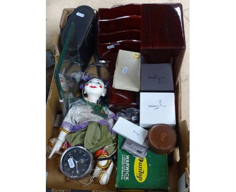 A puppet, a mirror, binoculars etc 