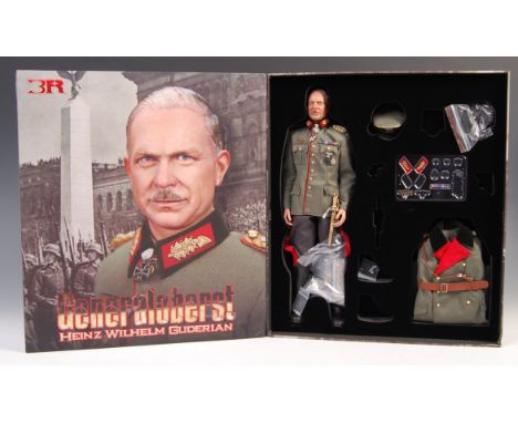 1/6 Scale Collection - a 3R / 3Reich made 1:6 scale military WWII Second World War German Nazi model action figure ' Generalo