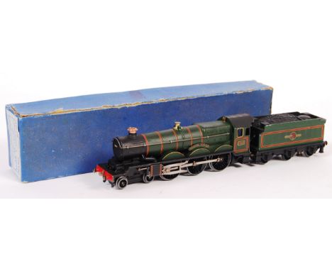 An original vintage Hornby Dublo 00 gauge railway trainset locomotive No. EDLT20 ' Bristol Castle Locomotive &amp; Tender '. 