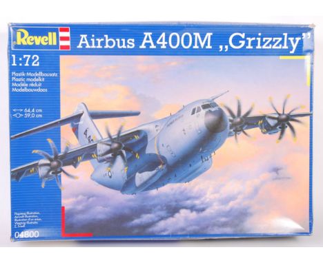 A Revell 1:72 scale plastic model kit No. 04800 ' Airbus A400M " Grizzly " ' aeroplane. Kit appears mint and unused, with con