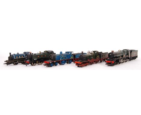 A collection of assorted 00 Gauge model railway trainset locomotives to include; Lima 20 5117 GWR Great Western Railway 0-6-0