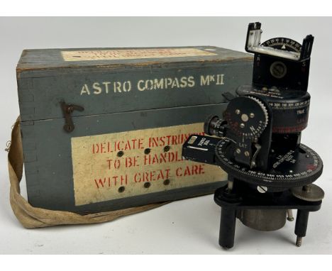 AN MK ASTRO II WW2 ERA COMPASS, in original case**Please note that this lot is stored at an offsite location near Wimbledon i