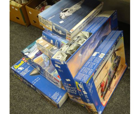 A parcel of boxed aviation model kits Condition reports are provided on request by email only for this type of auction, other