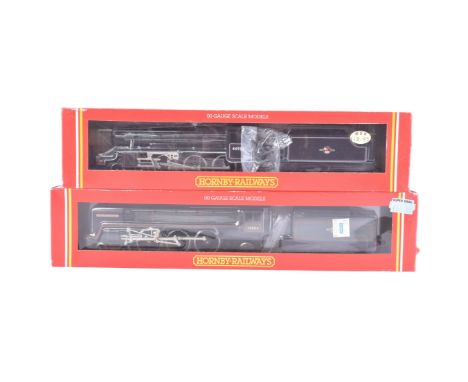 Model Railway - x2 original Hornby OO gauge model railway trainset locomotive engines comprising; R314 Class 5 'Black 5' 4-6-