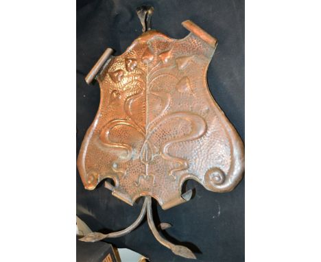 An Art Nouveau copper firescreen, in the manner of Benson  **All lots in this sale are subject to a maximum of £2.50 plus VAT