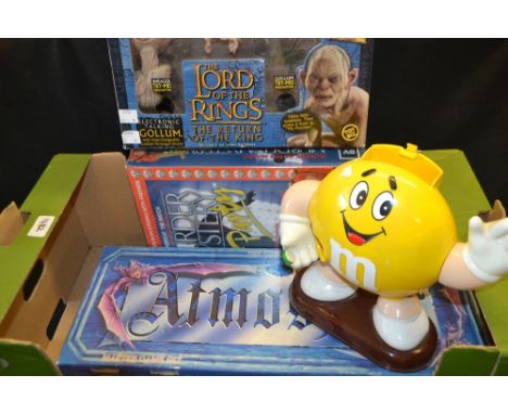 Toys and Juvenalia - The Lord of the Rings: The Return of the King electronic talking Gollum, boxed; Atmosfear (sic), The Vid